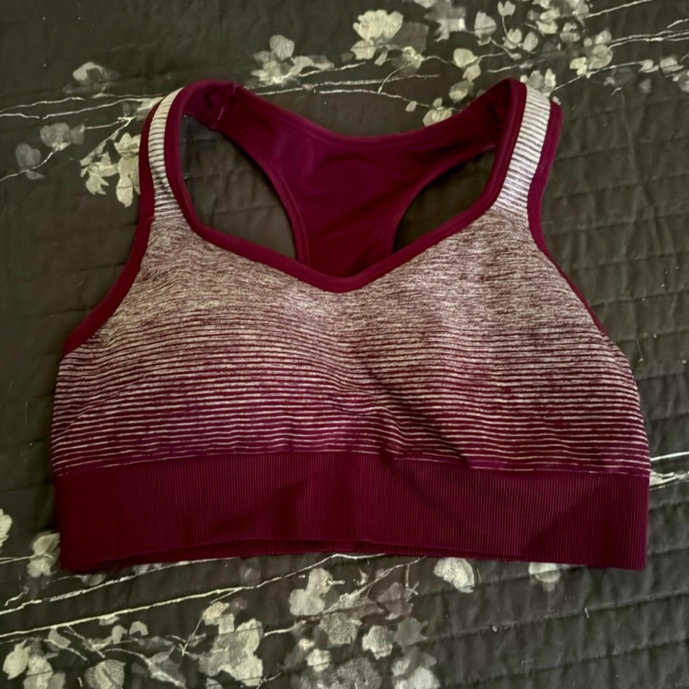 Sports bra - Picture 1 of 3